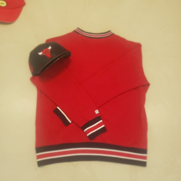 Men's Crew Neck Sweater - Picture 4 of 5